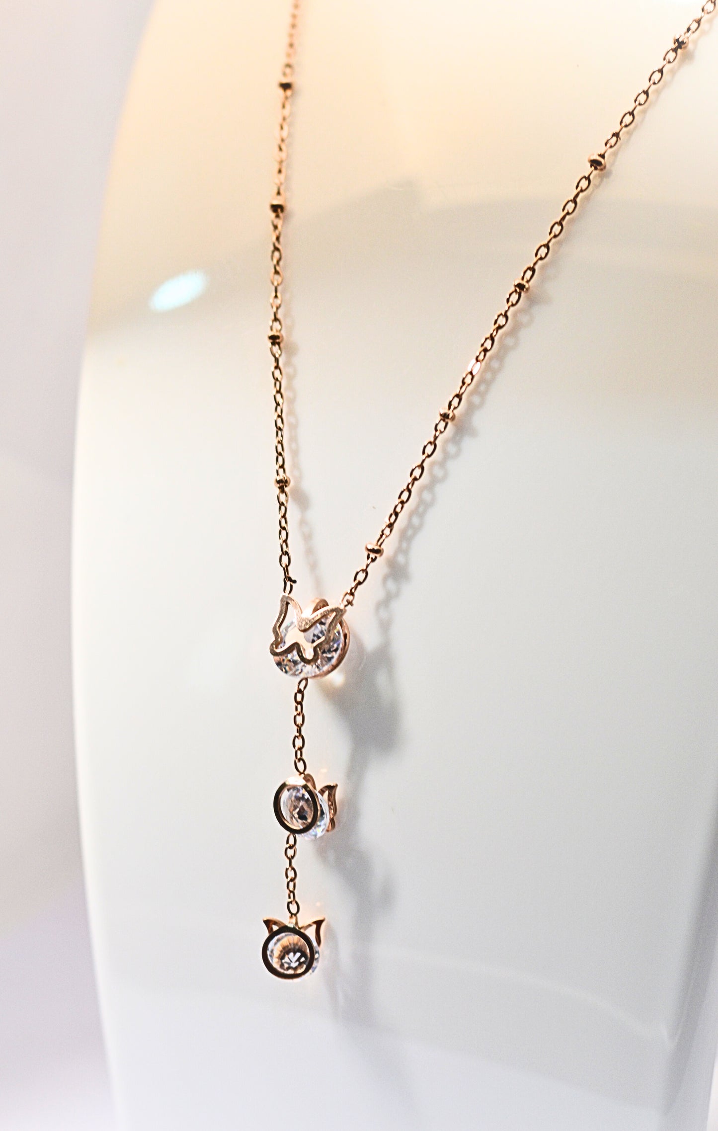 Rose gold chain with diamond and butterfly pendant