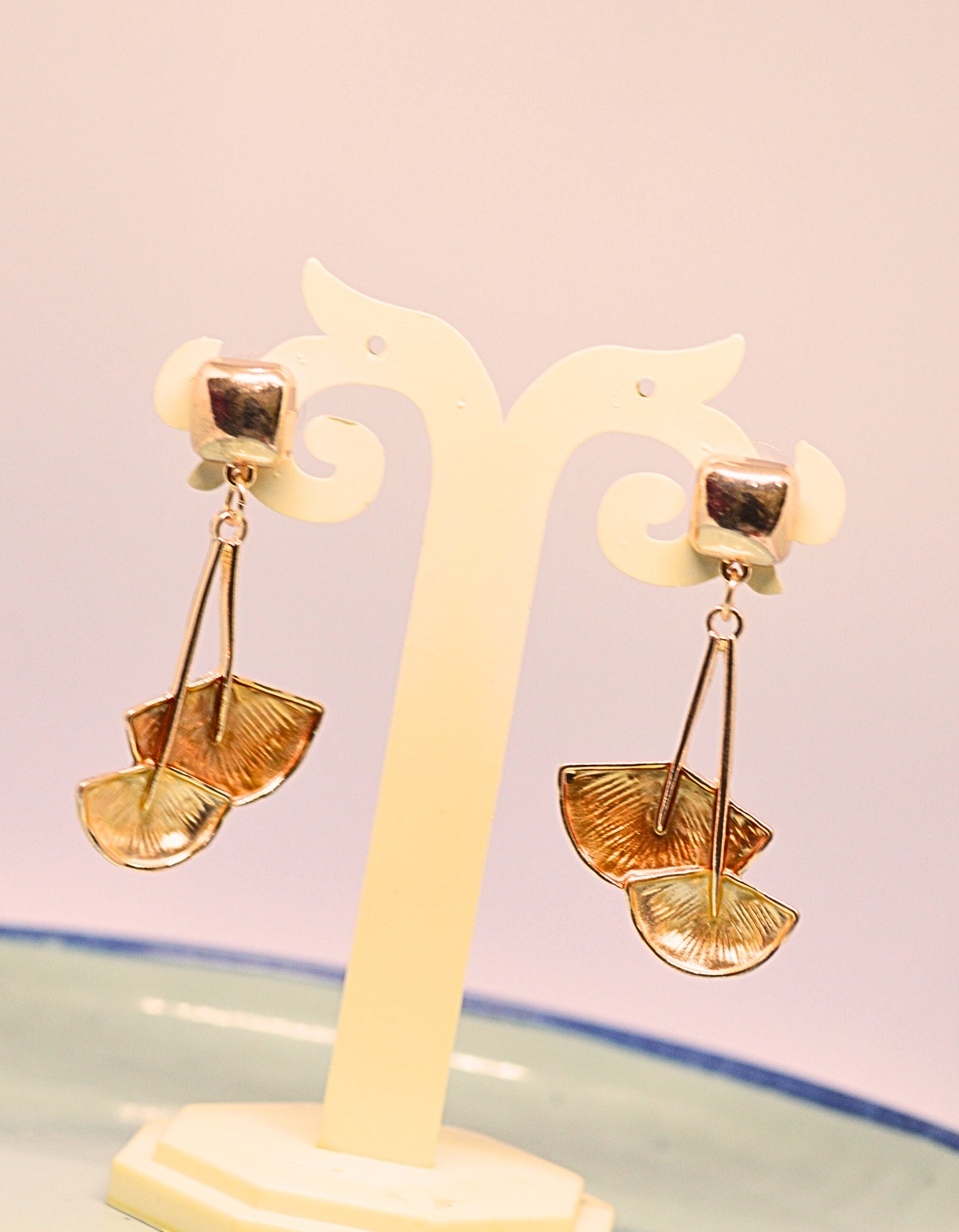 Stylish lotus leaf hanging earrings