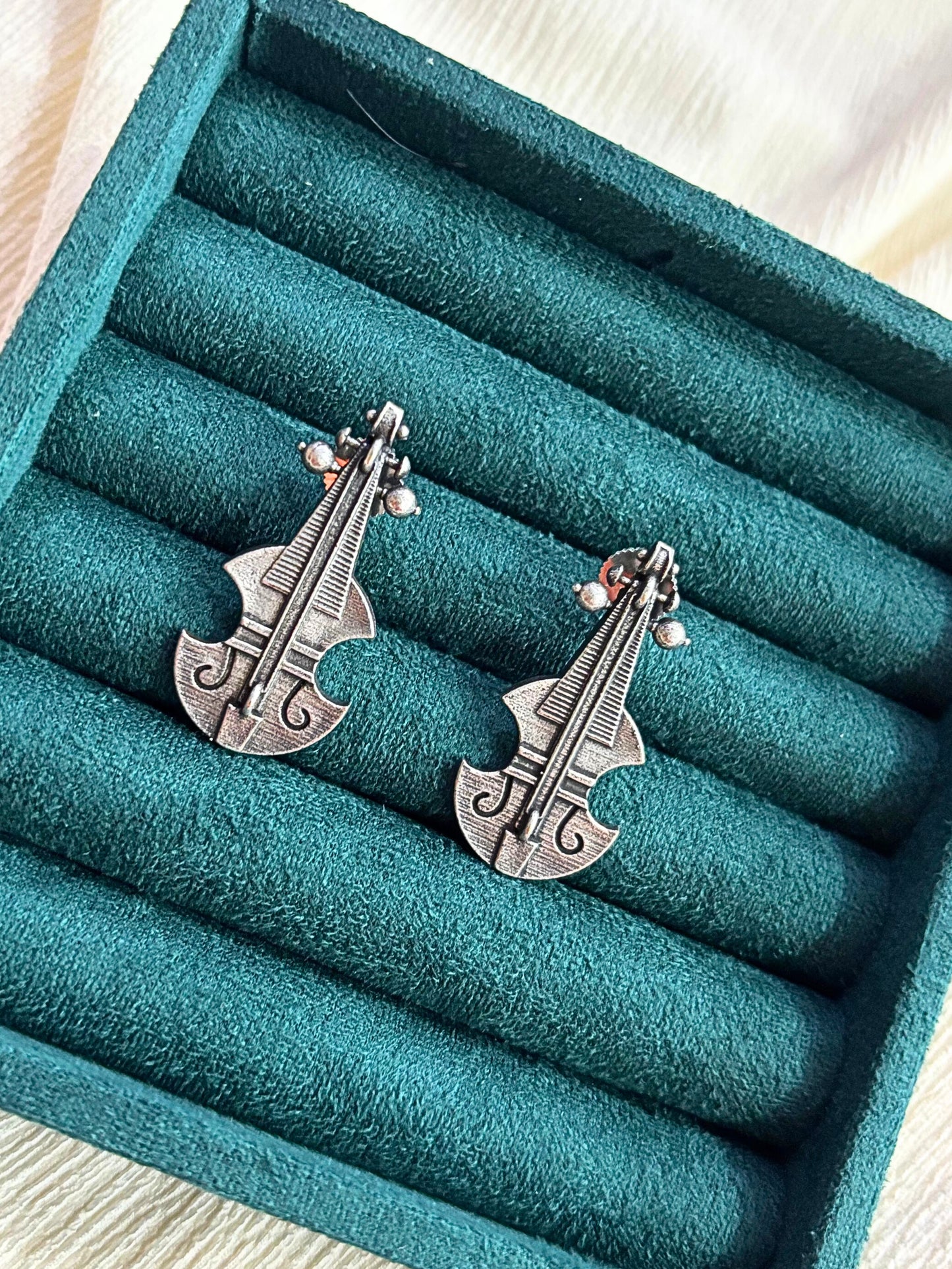 Melodic Oxidised Violin Studs