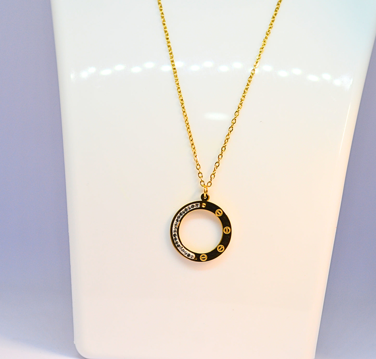 Stainless steel gold necklace with large ring