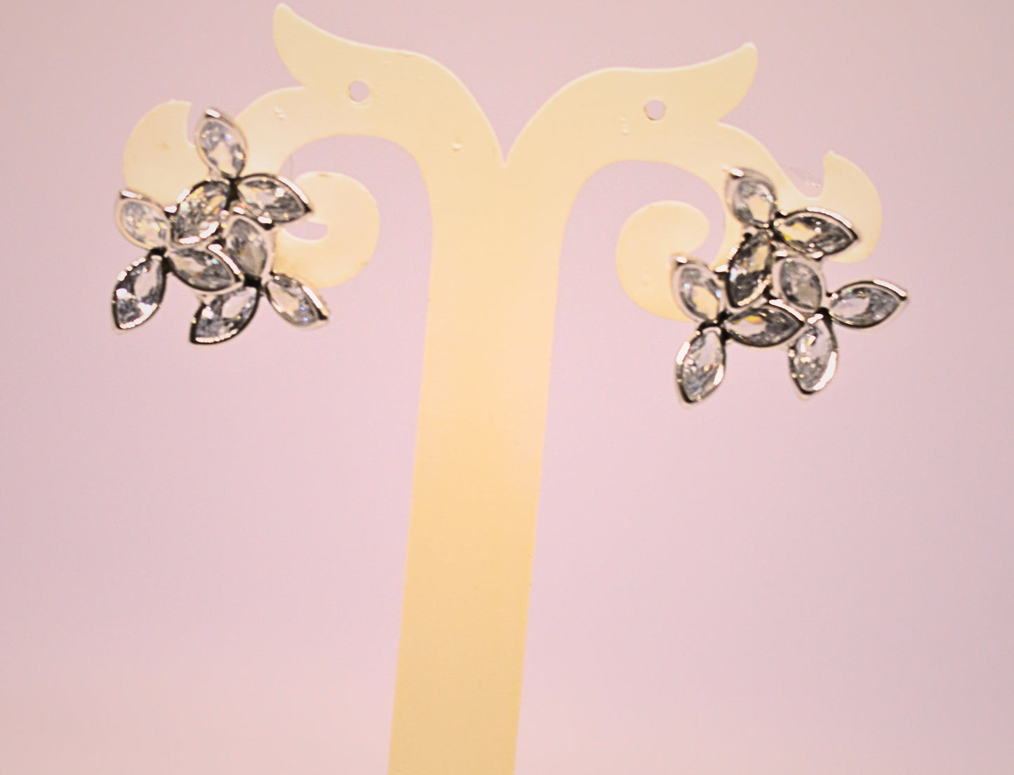 Imported tri-flower design in silver