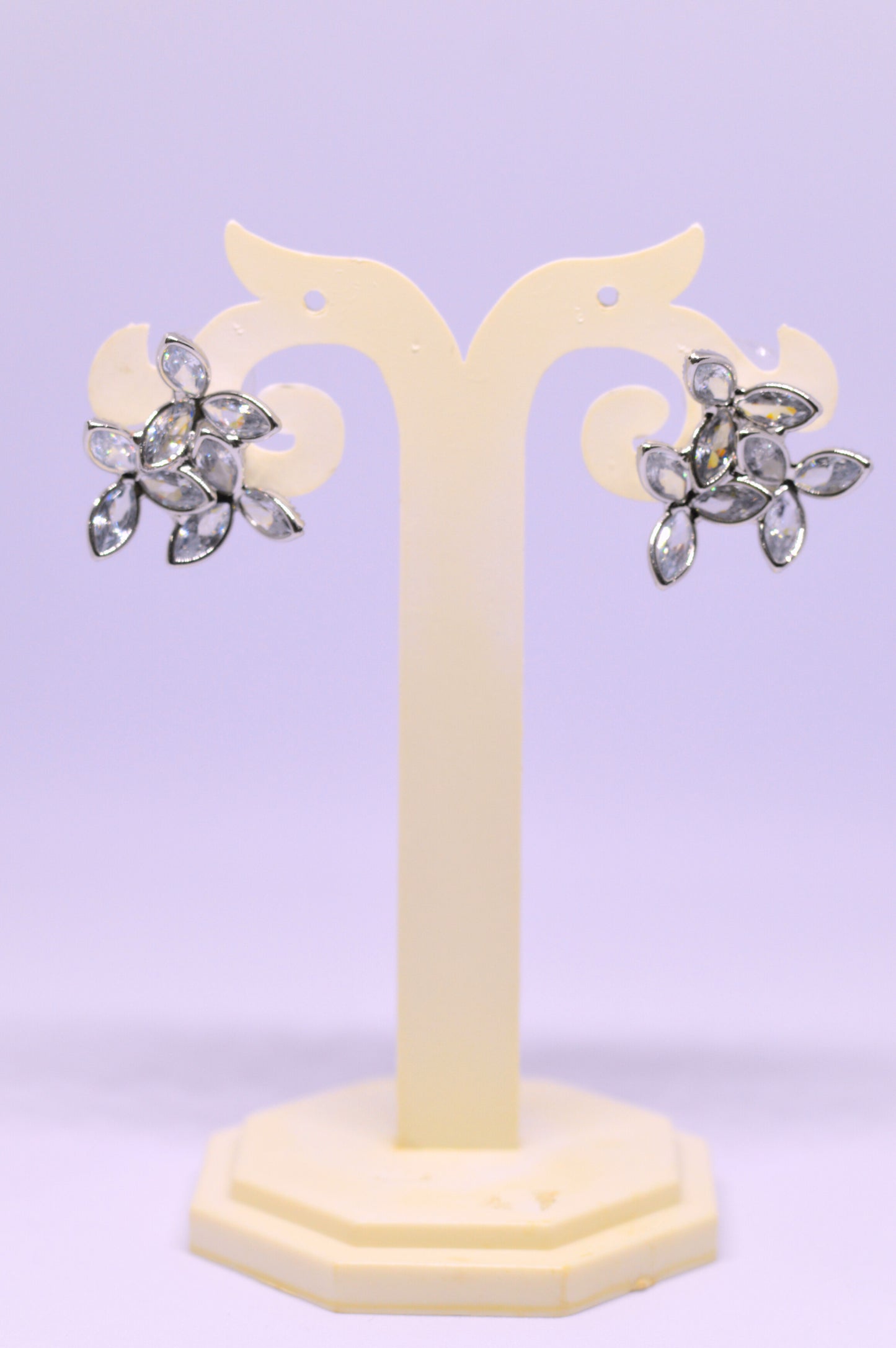 Imported tri-flower design in silver