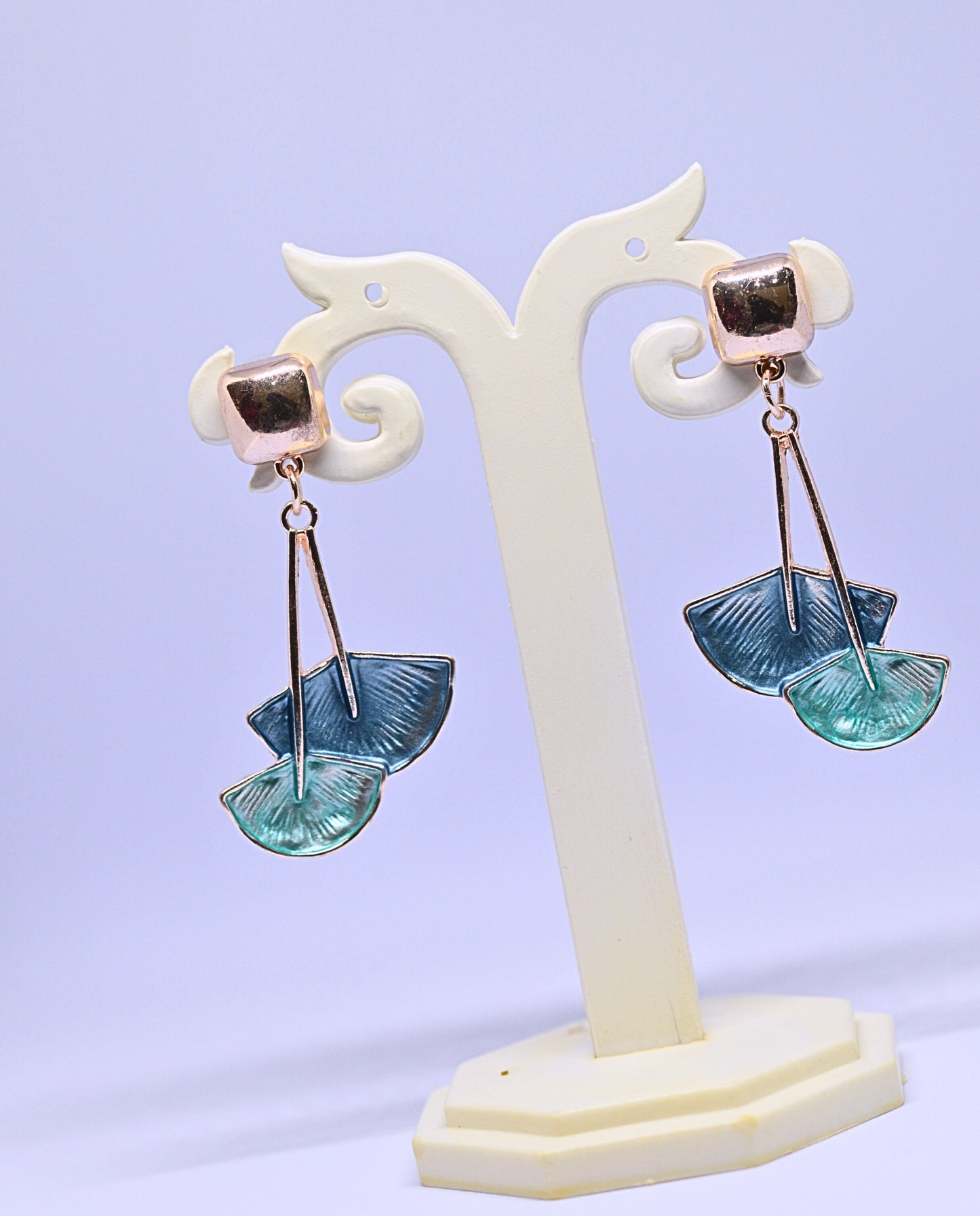 Stylish lotus leaf hanging earrings