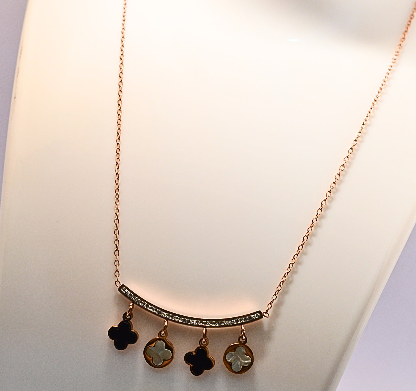 Stainless steel rose gold chain with Pendant