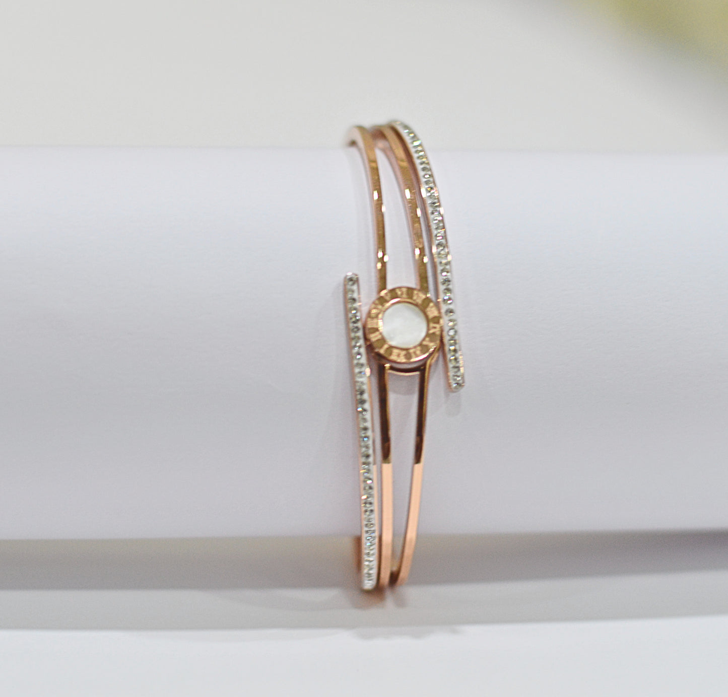 Open band Rose gold and diamond kada