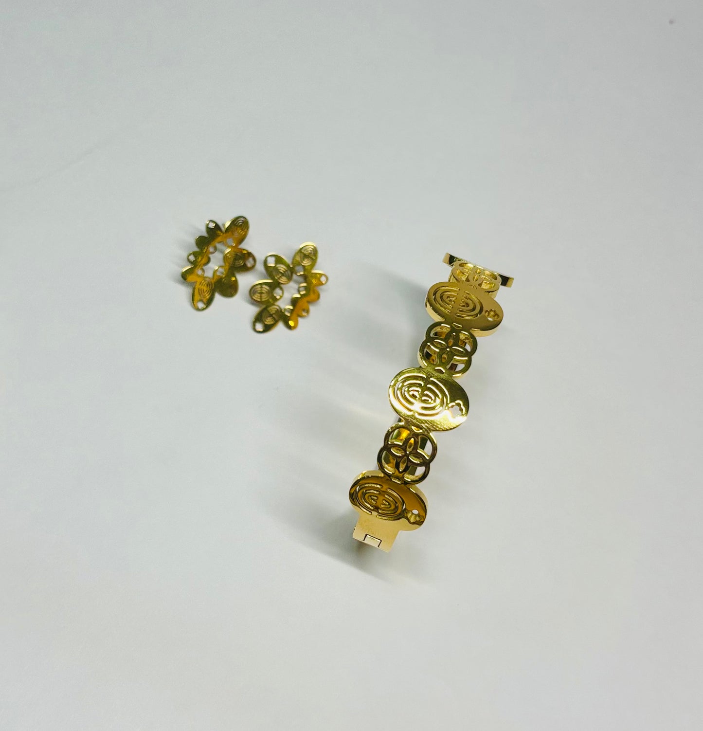 Kada with Earrings
