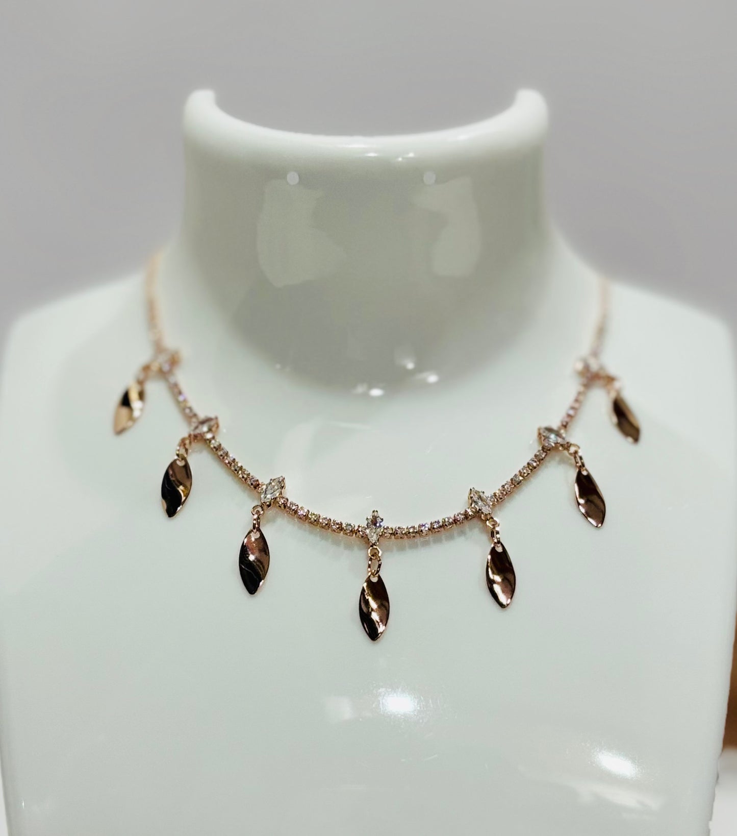 Rose gold choker necklace
