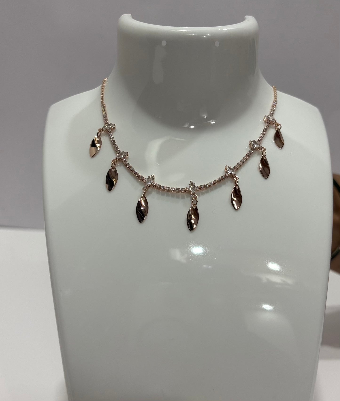 Rose gold choker necklace