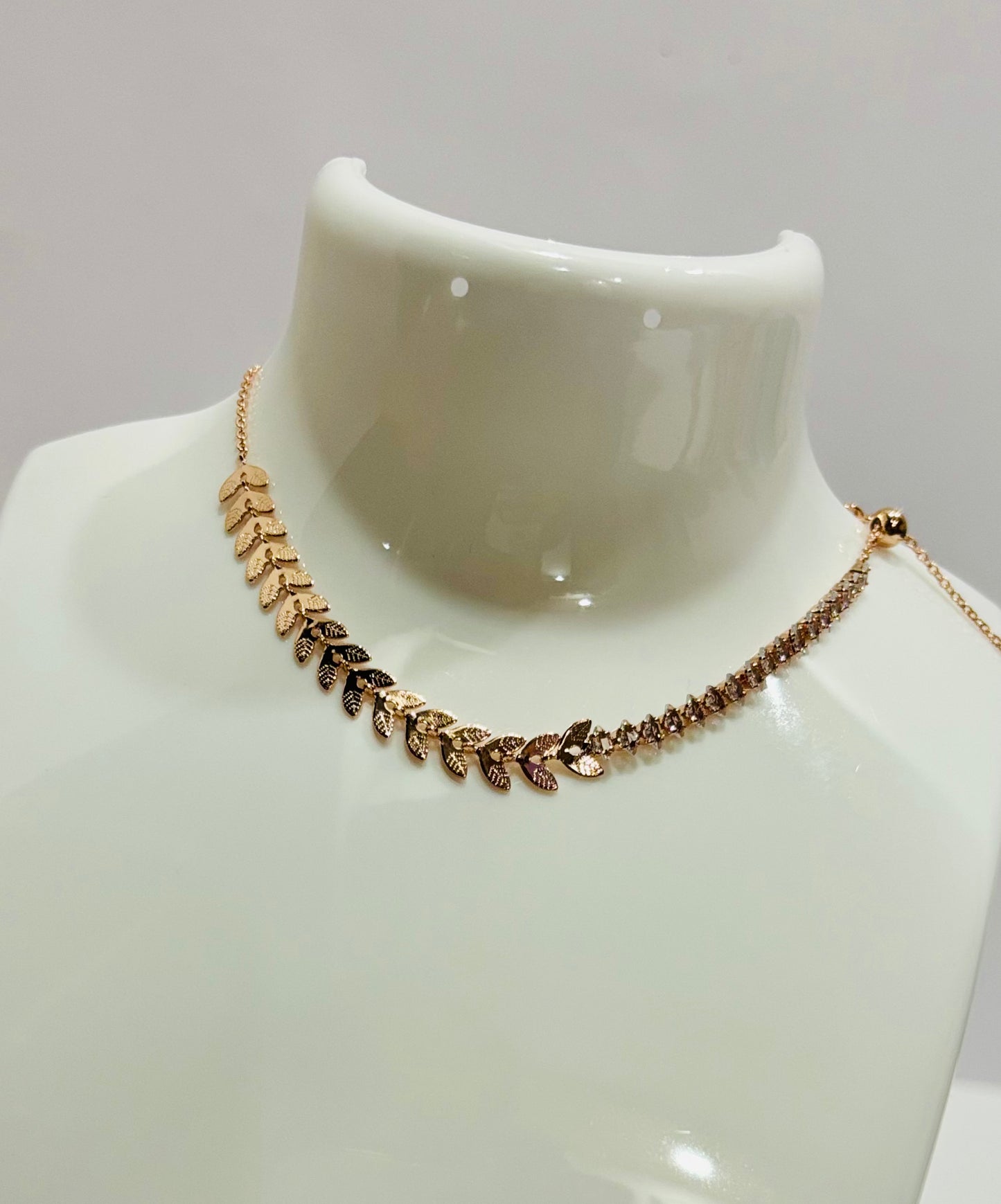 Rose gold choker necklace