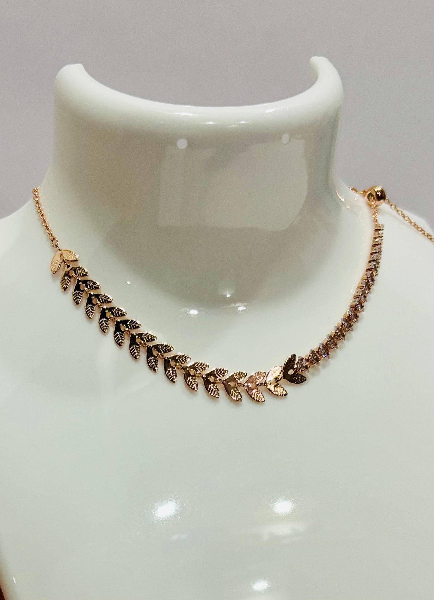 Rose gold choker necklace