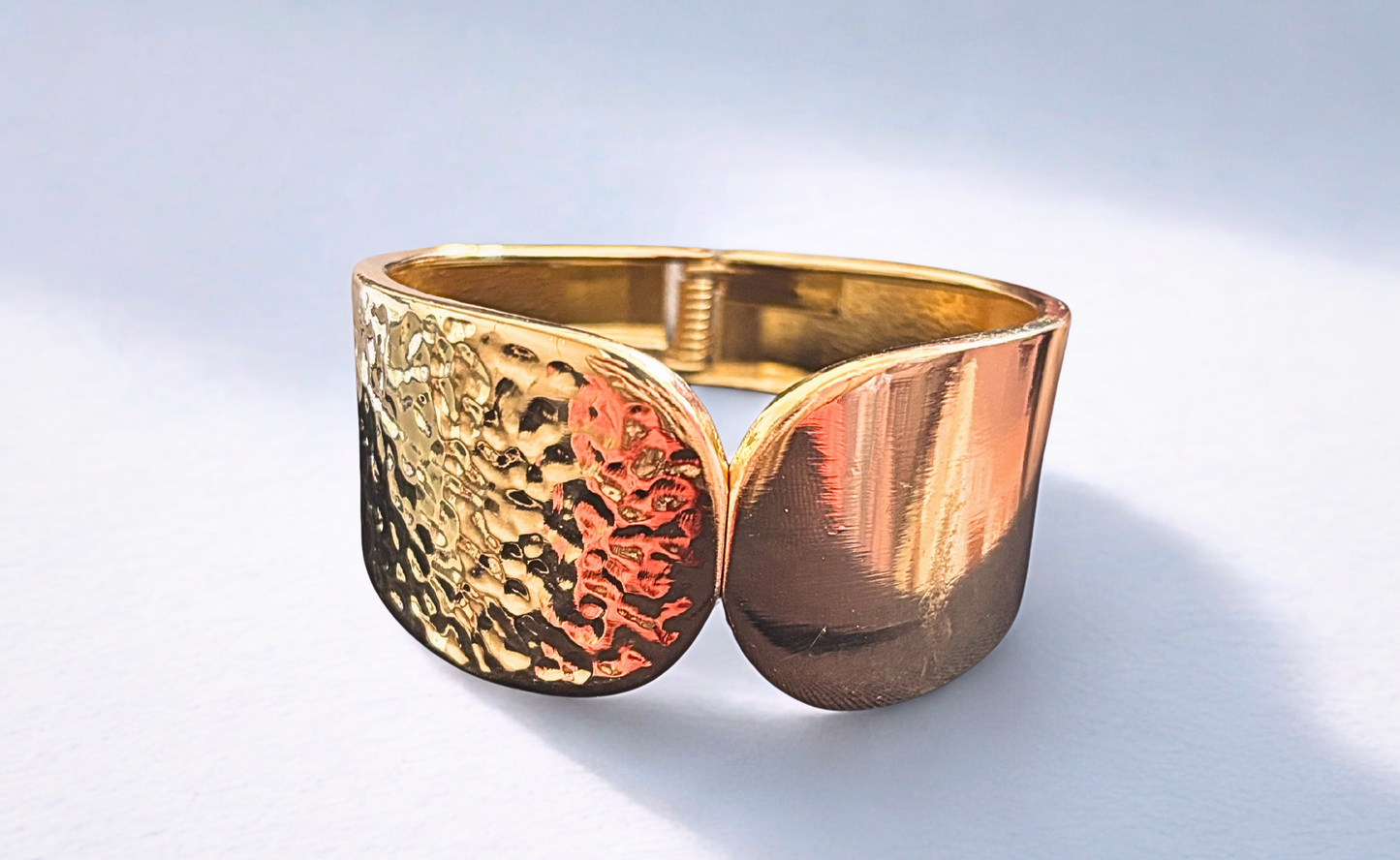 Stylish Kada with design of one side