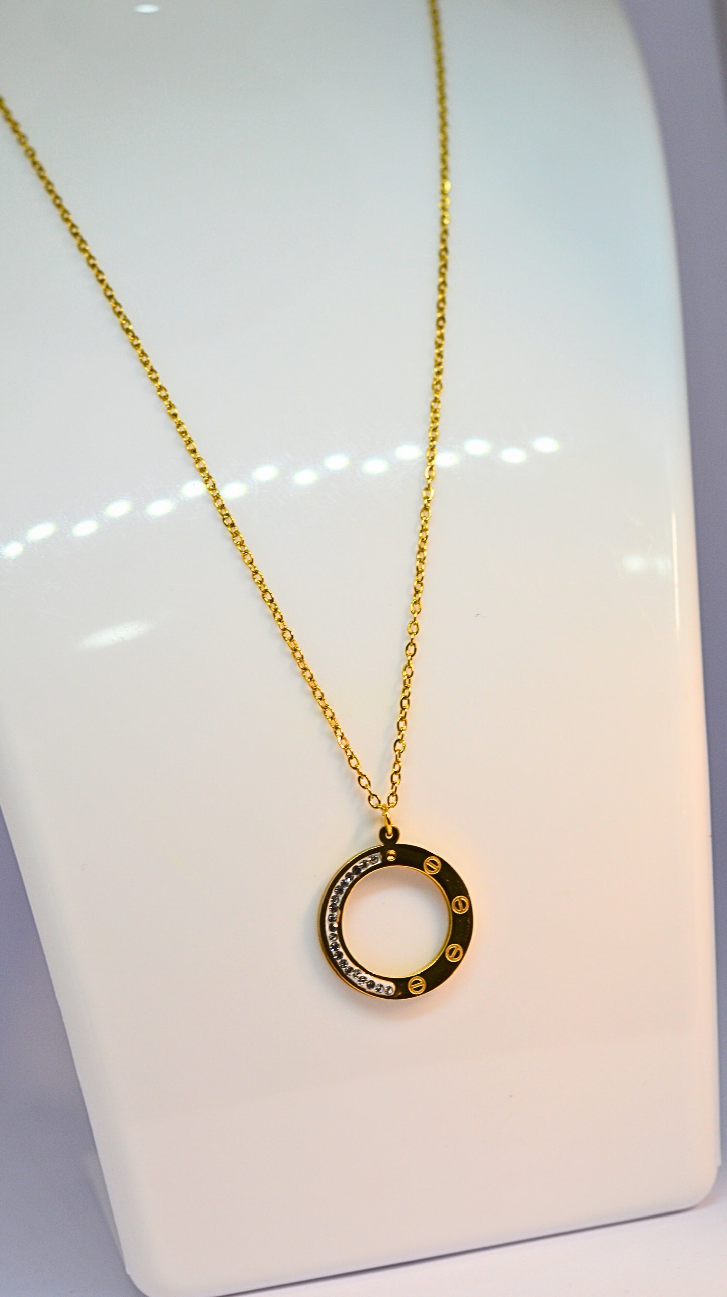 Stainless steel gold necklace with large ring