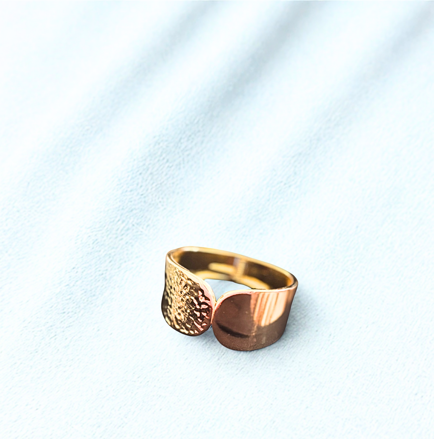Stylish Kada with design of one side