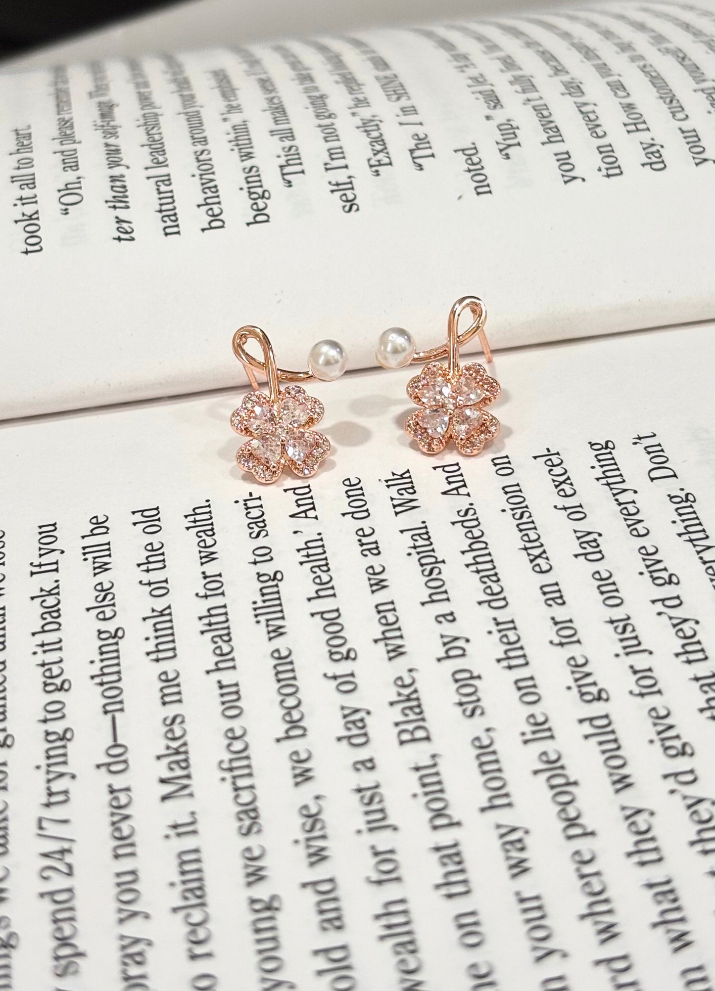 Rose Gold Floral Pearl Stud Earrings