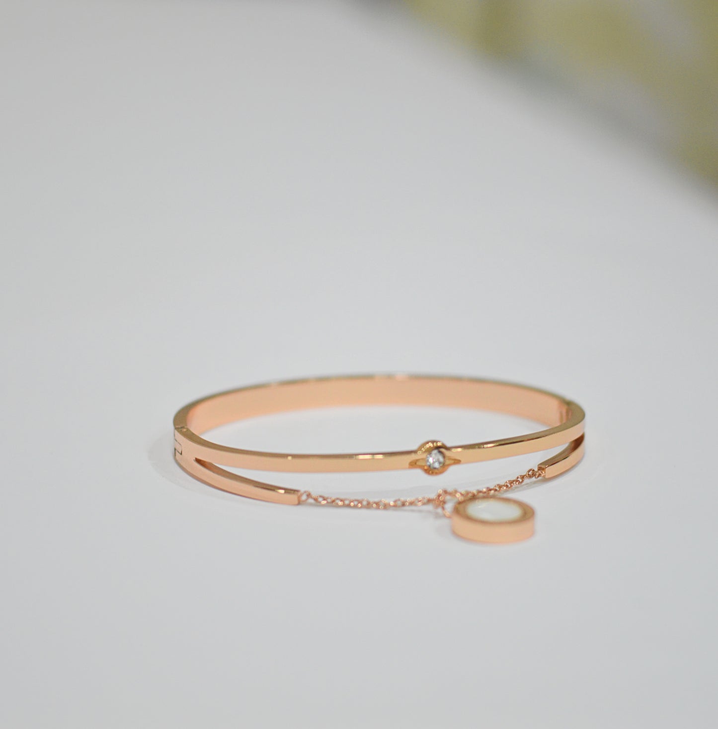 Rose gold and diamond kada