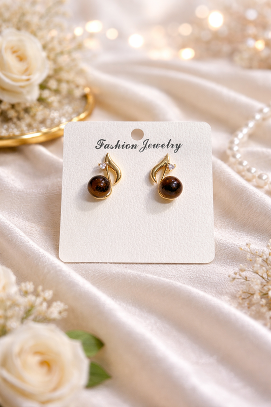 Amber Leaf Glow Stud Earrings