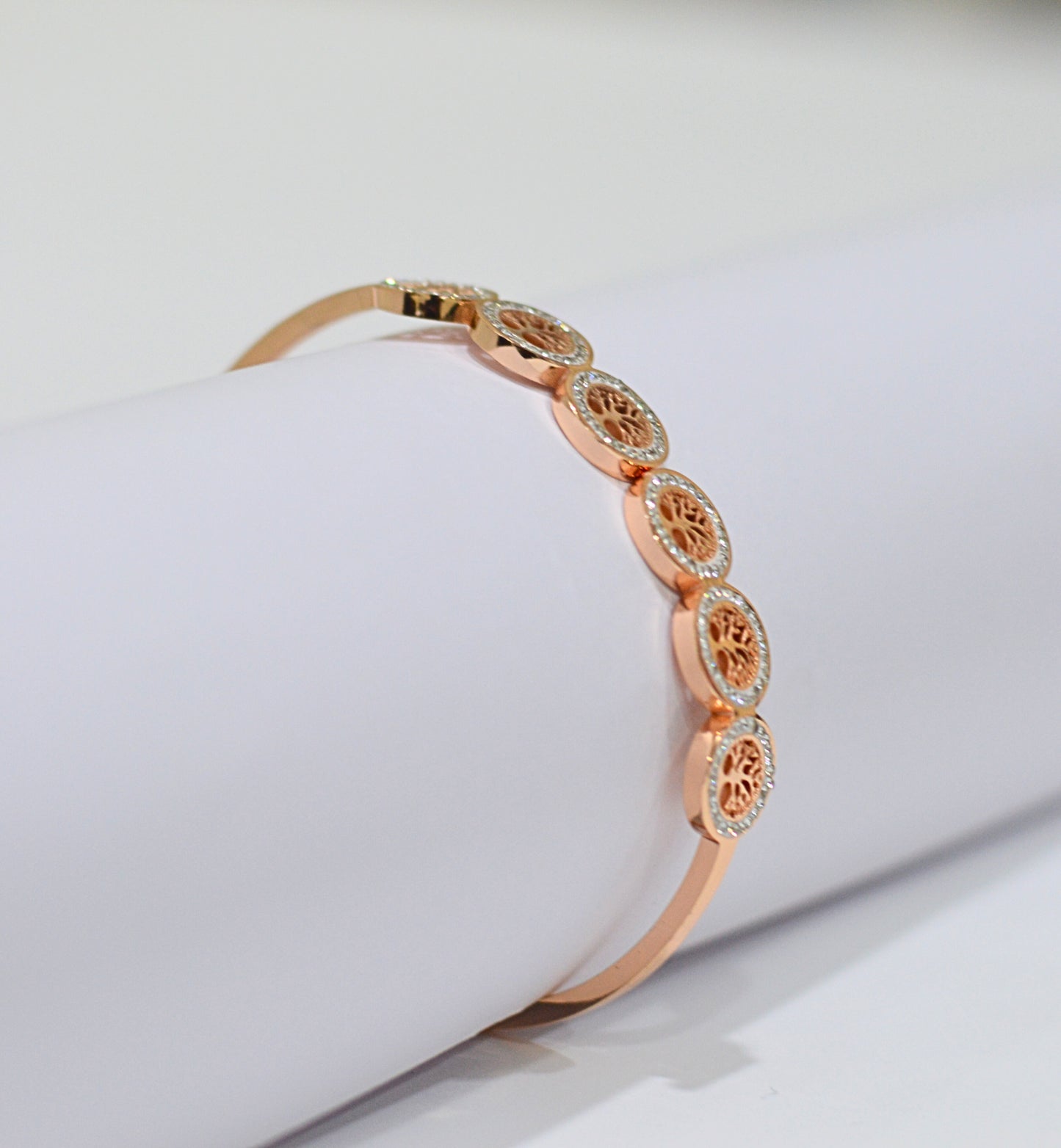 Rose gold and diamond kada