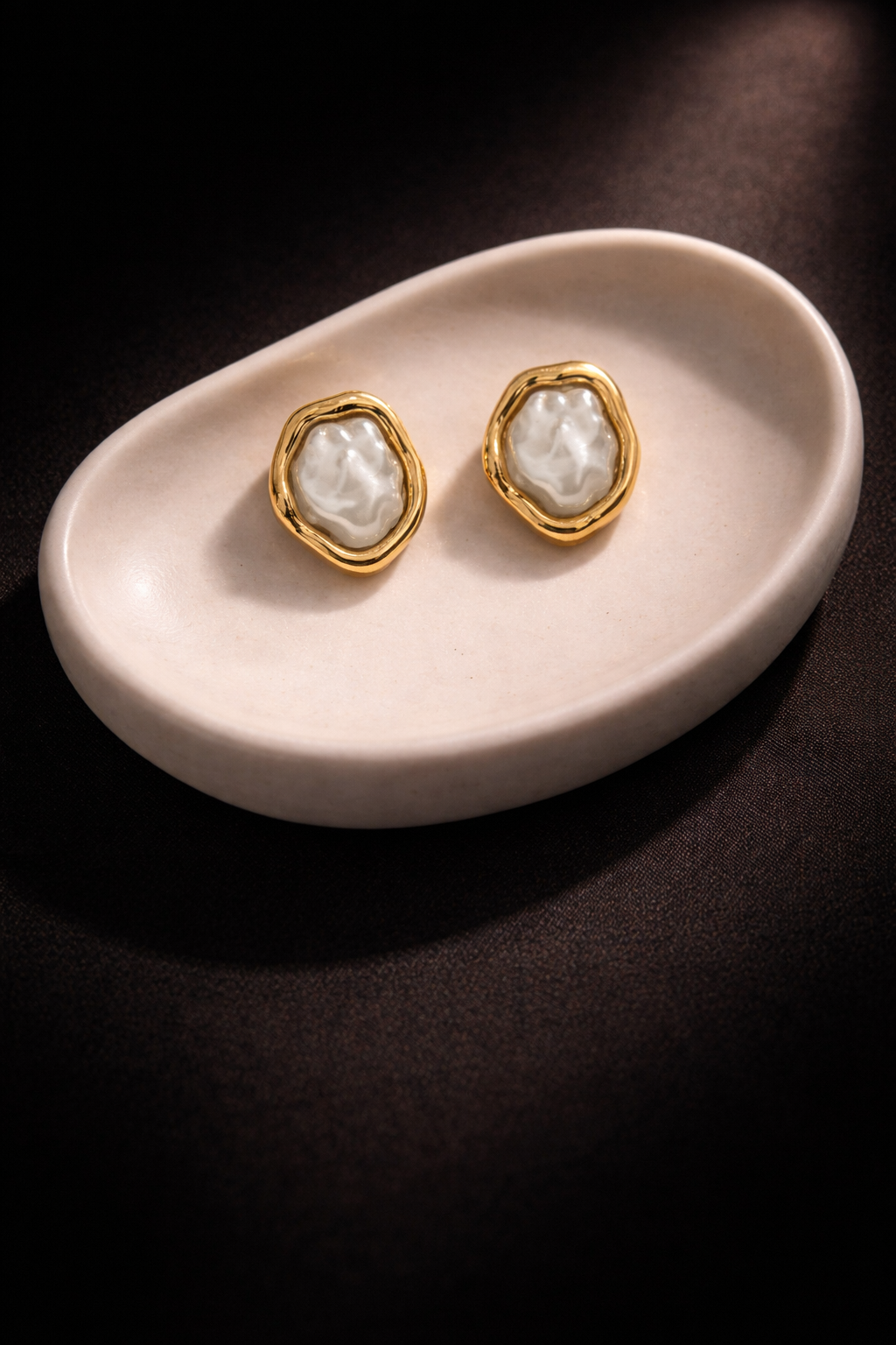 Pearl Aura Luxe Studs
