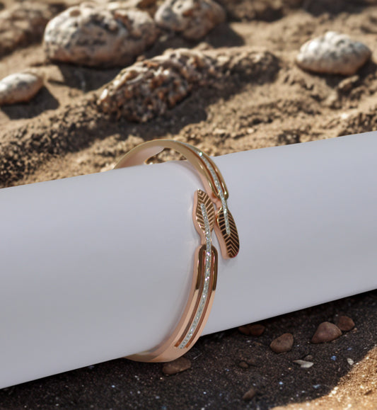 Open band Rose gold and diamond kada