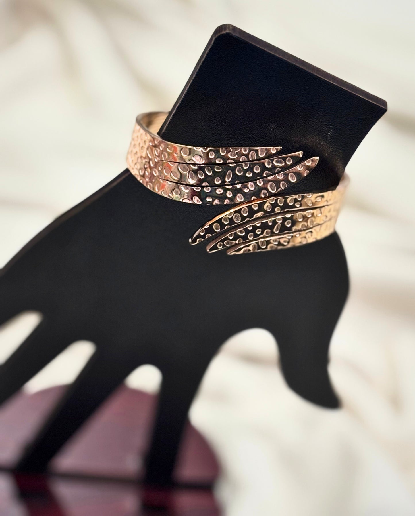 Textured Wave-Design Rose Gold Kada