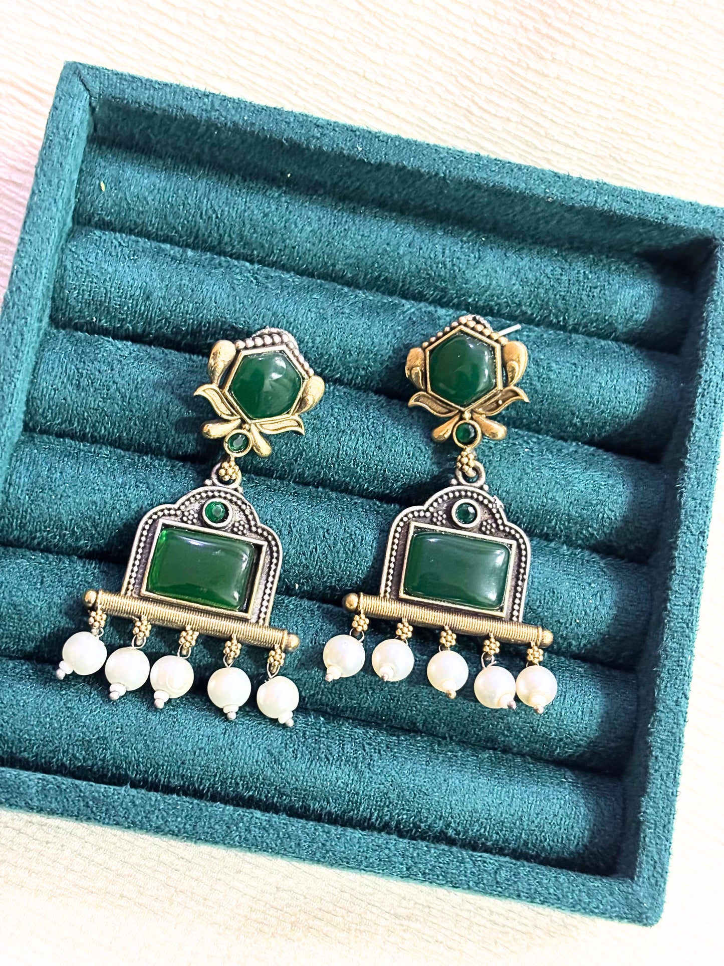 Royal Emerald Charm Oxidised Earrings