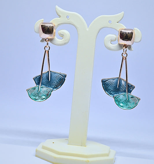 Stylish lotus leaf hanging earrings
