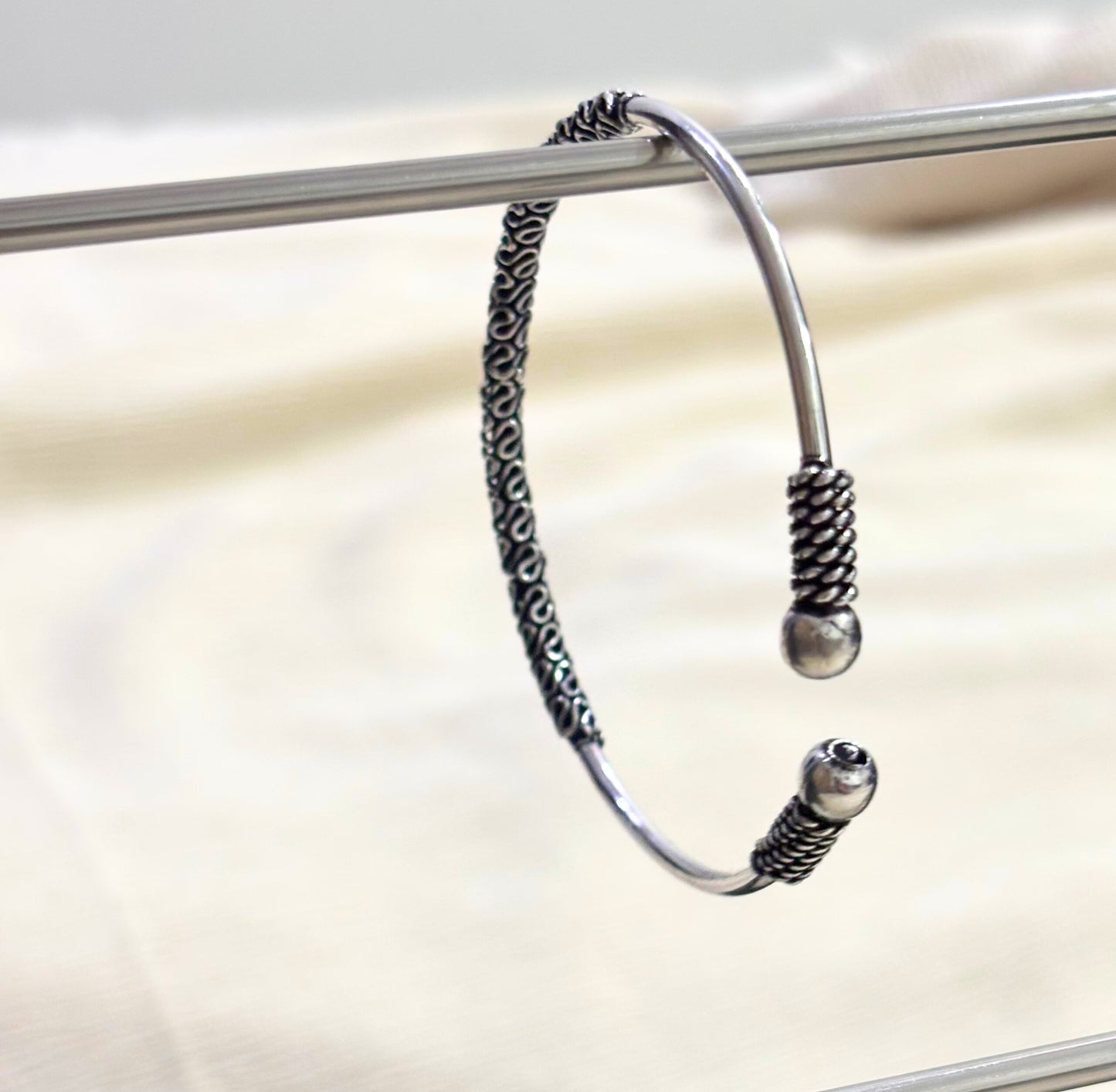 Minimalist Grace – Oxidised Open Cuff Bracelet