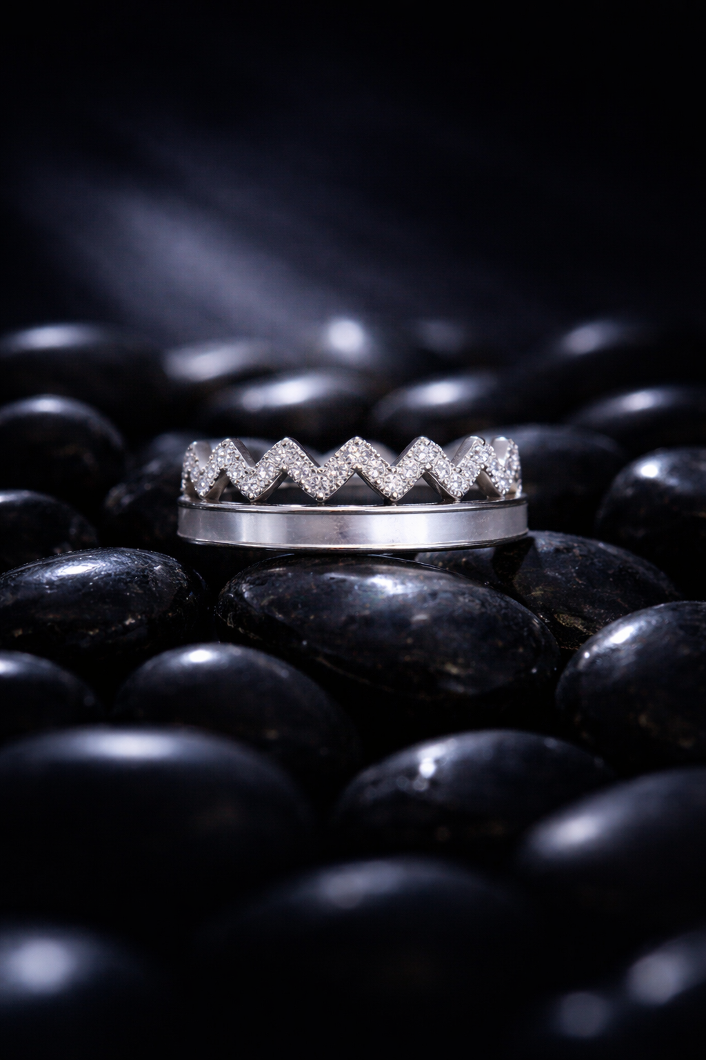 Zigzag Crown AD Band Ring