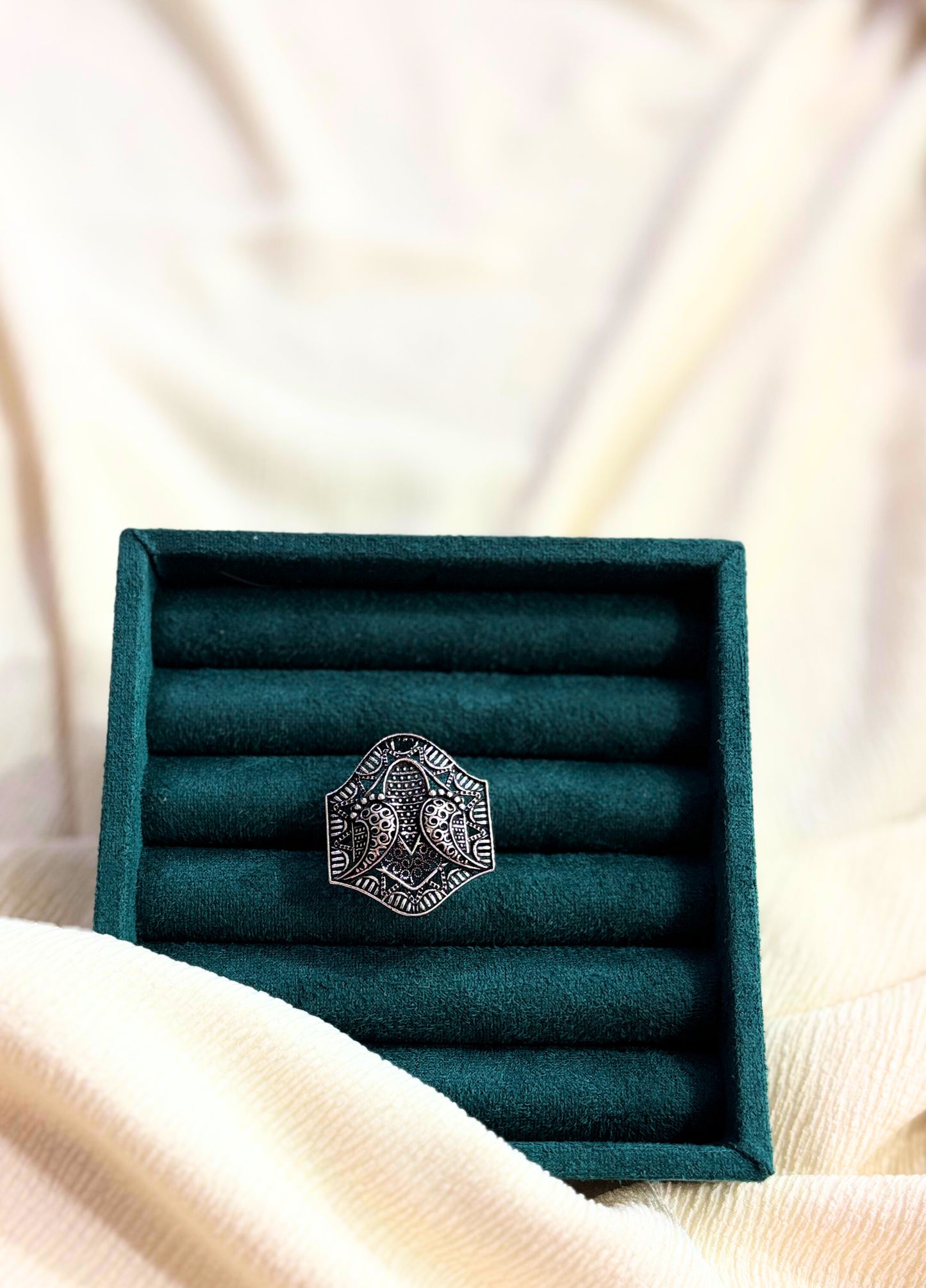 Twin Bird Oxidised Ring – Antique Adjustable Ethnic Jewellery