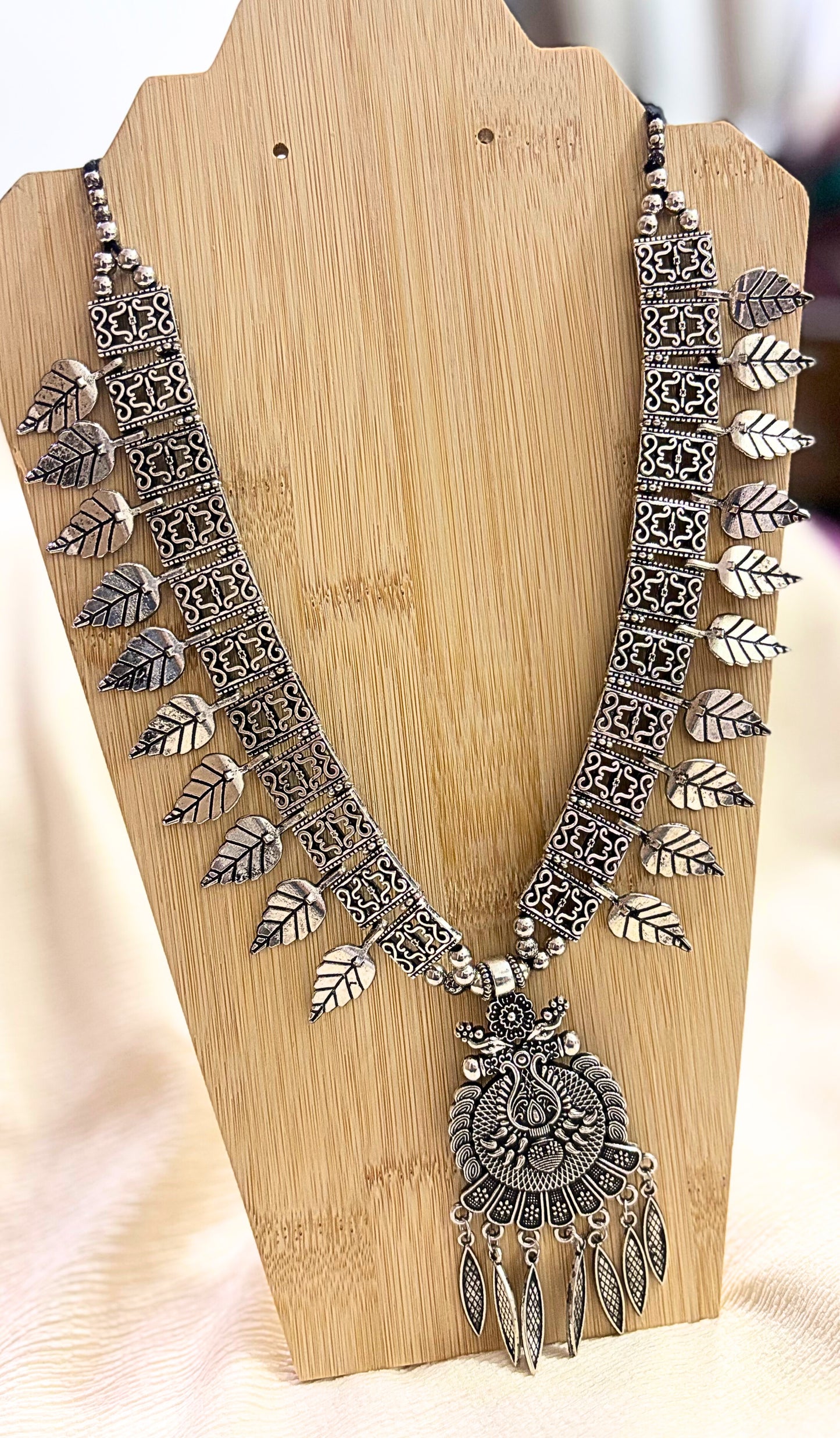 Heritage Leaf Motif Oxidised Necklace Set