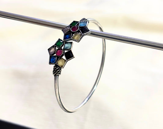 Oxidised Floral Gem Kada