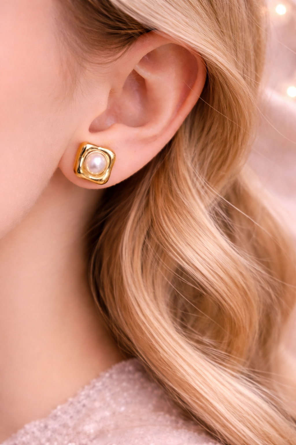 Square Pearl Stud Earrings