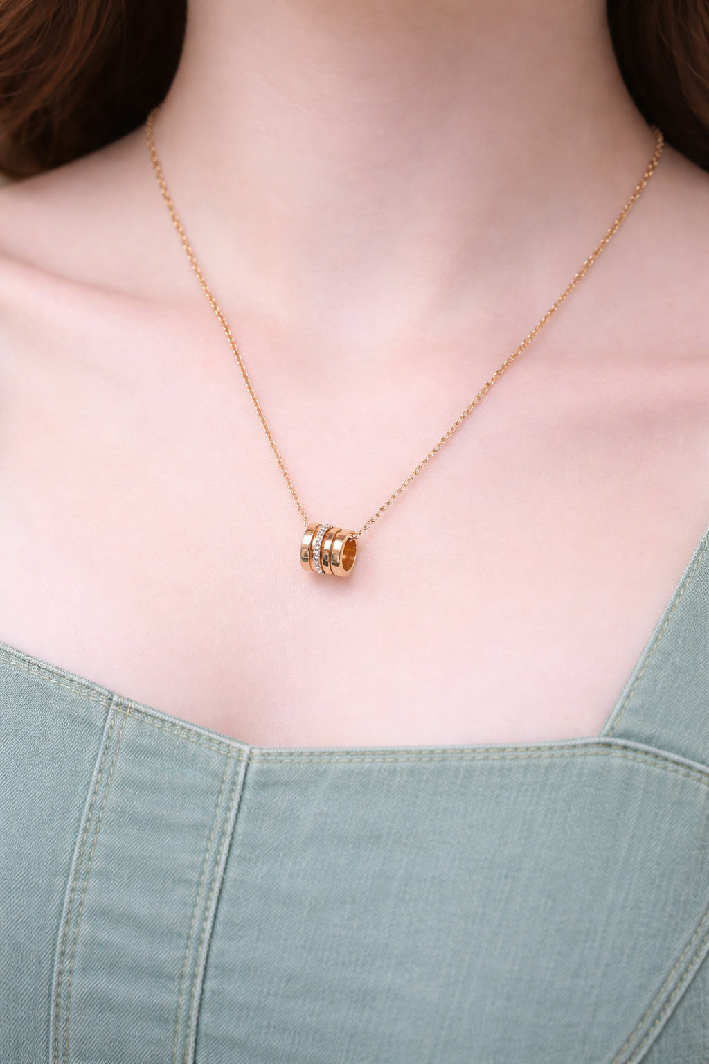 Stylish chain with multi ring pendant