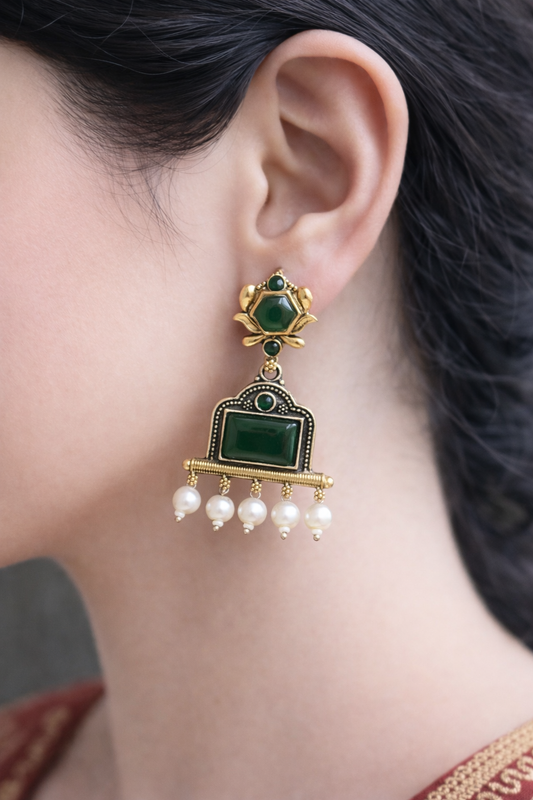 Royal Emerald Charm Oxidised Earrings