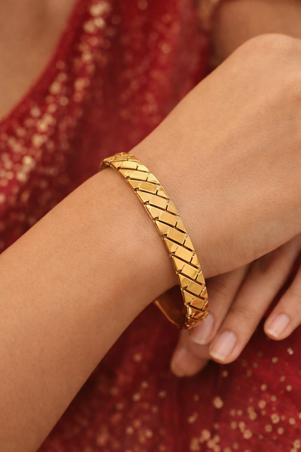 Stainless steel brick design gold kada
