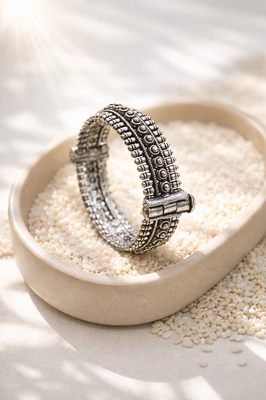 Rustic Radiance Kada