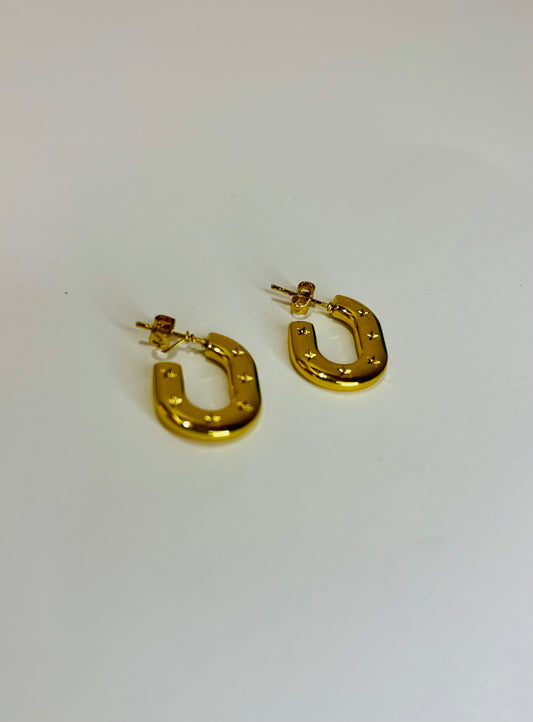 Half O hoop earrings