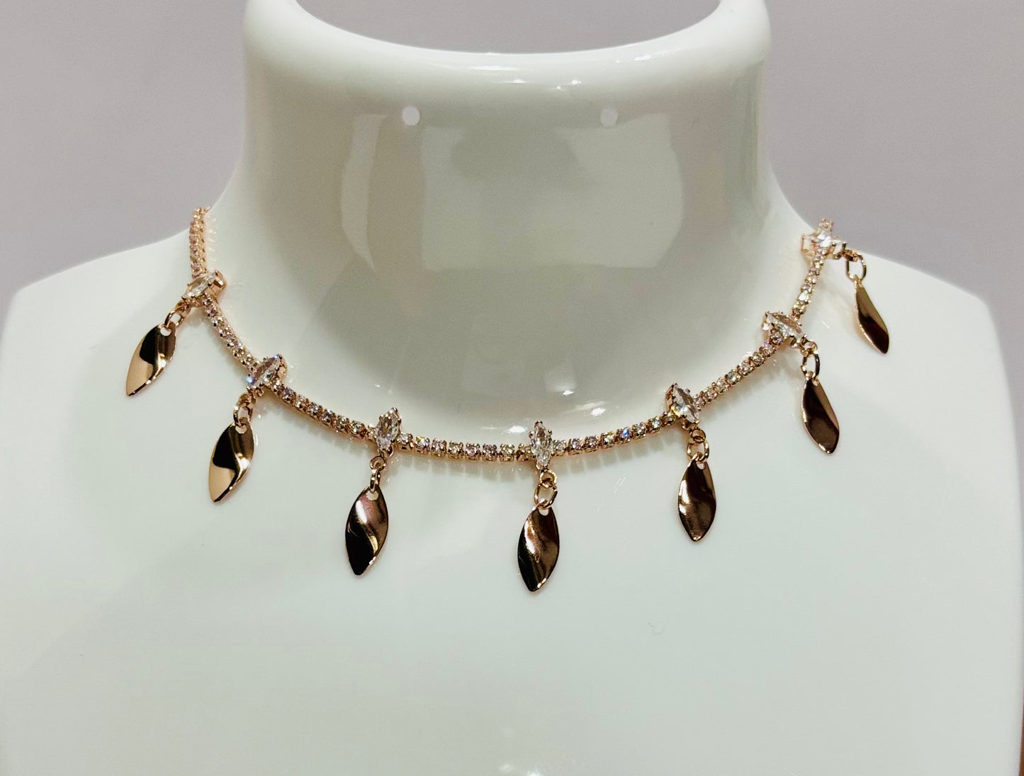Rose gold choker necklace