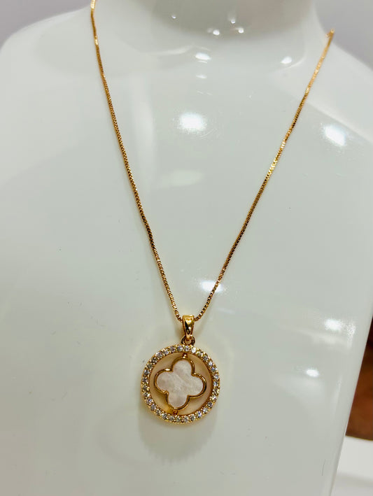 Rose Gold chain with clover ring pendant